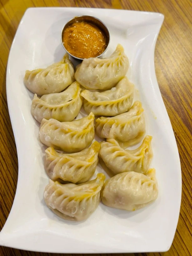 Chicken Momos (1 Plate)
